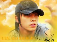 LEE DONGHAE