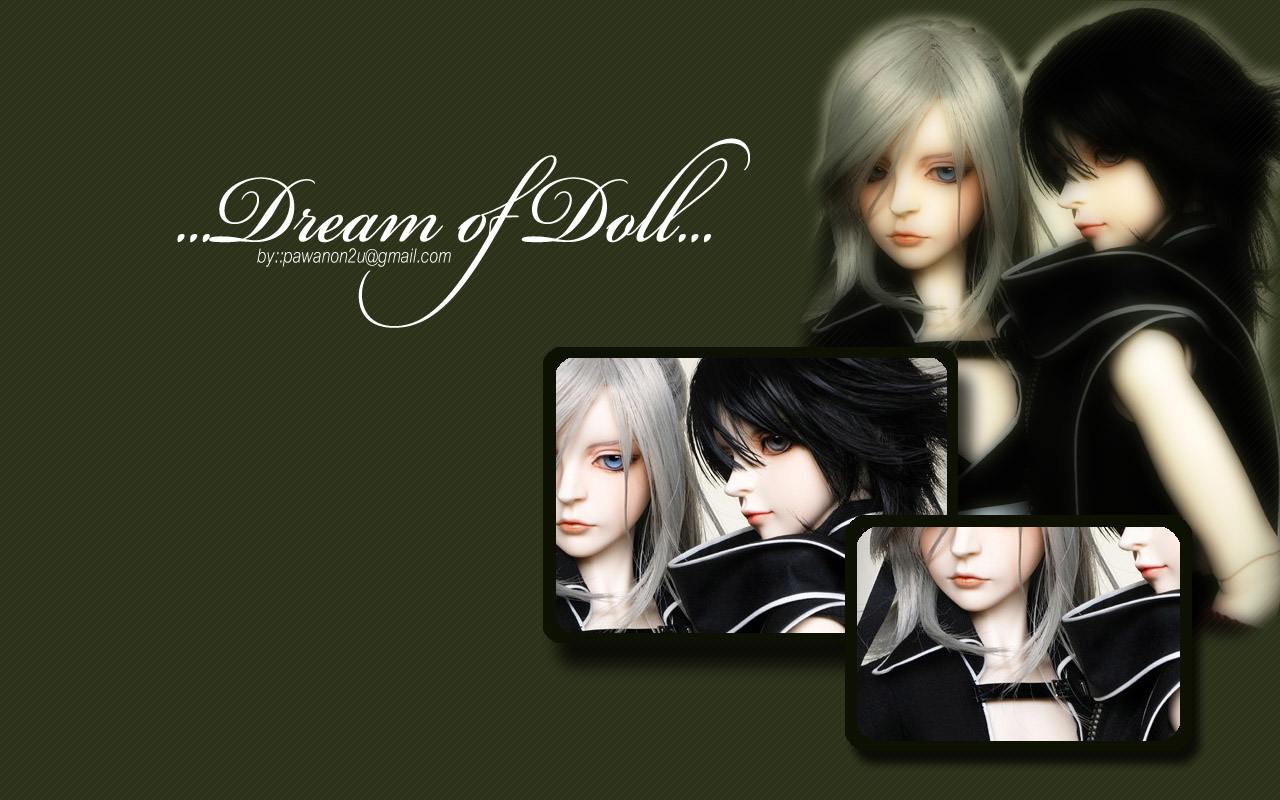 Dream of Doll Wallpaper