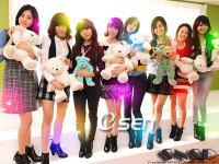 Girls' Generation with Teddy Bears