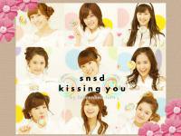 SNSD : Girls' Generation Kissing U