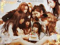 Girls' Generation The 1st photobook [cake]