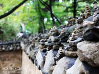 Wishing Rock @ Korean temple Gyungju