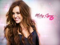 Miley Cyrus(ไมลี่ ไซลัส)