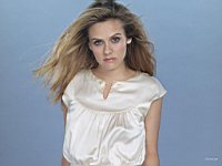 Alicia_Silverstone_080020