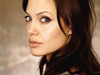Angelina_Jolie_080011