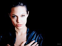 Angelina_Jolie_080033