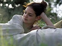 Katie_Holmes_080032