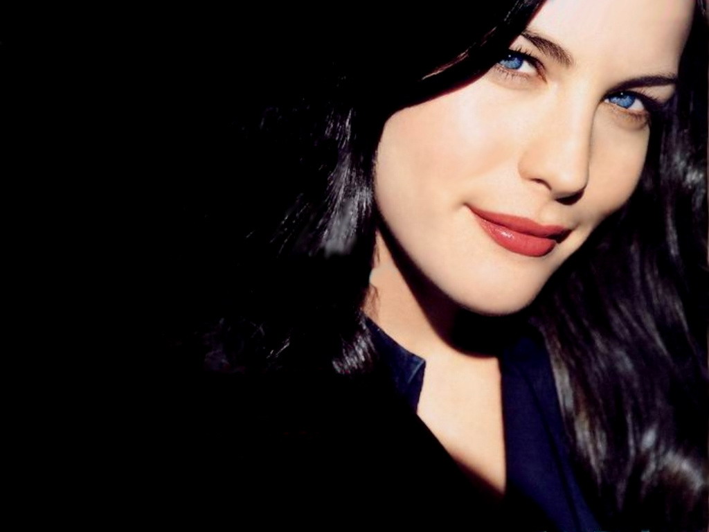 http://www.showwallpaper.com/wallpapercenter/Hollywood_Star/Liv_Tyler/Liv_Tyler_080023.jpg