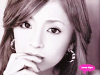 Ayumi_Hamasaki_040018