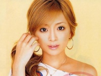 Ayumi_Hamasaki_040027