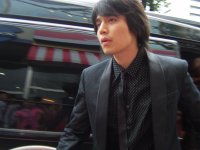 Lee_Dong_Wook_050001