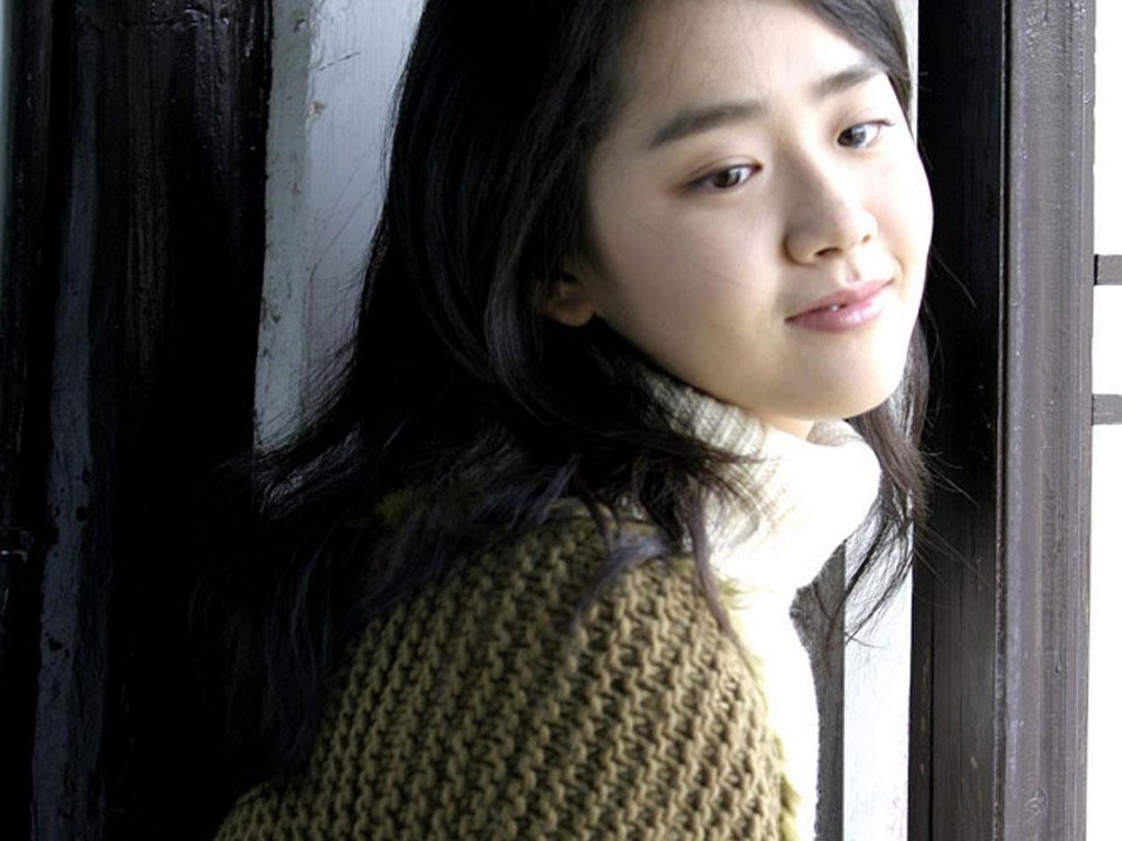 moon_geun_young_050021