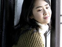 Moon_Geun_Young_050021