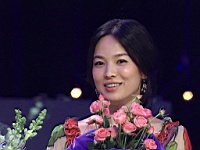 Song_Hye_Kyo_050023