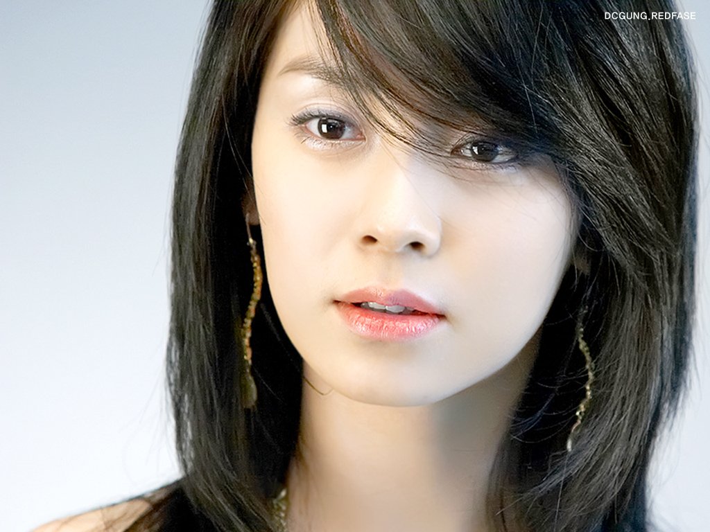 Song_Ji_Hyo_050006.jpg